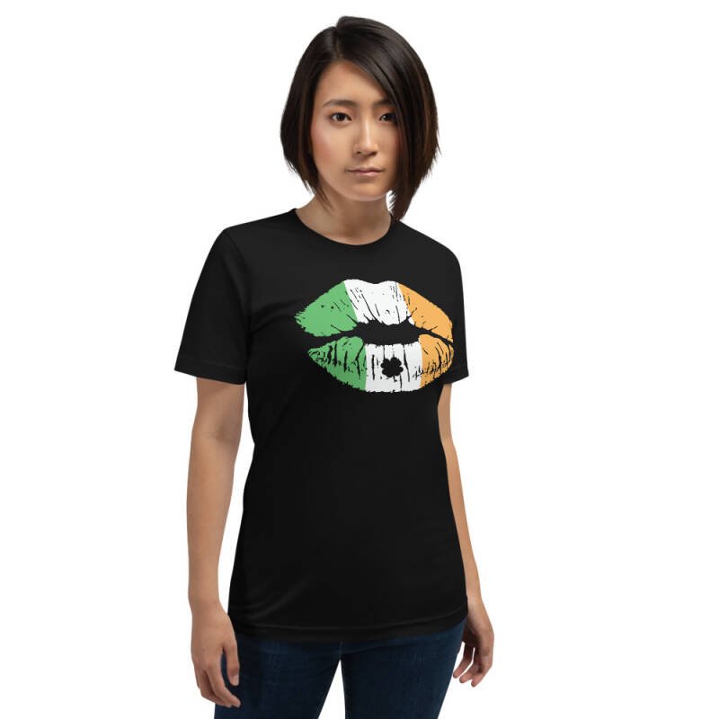 Irish Flag Lips Unisex T-Shirt – Pop Art Clover Tee with Bold Irish Style